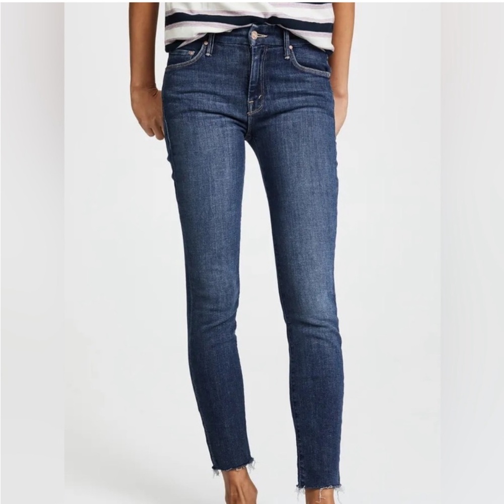 Mother Looker Ankle Fray Jeans in Girl Crush
